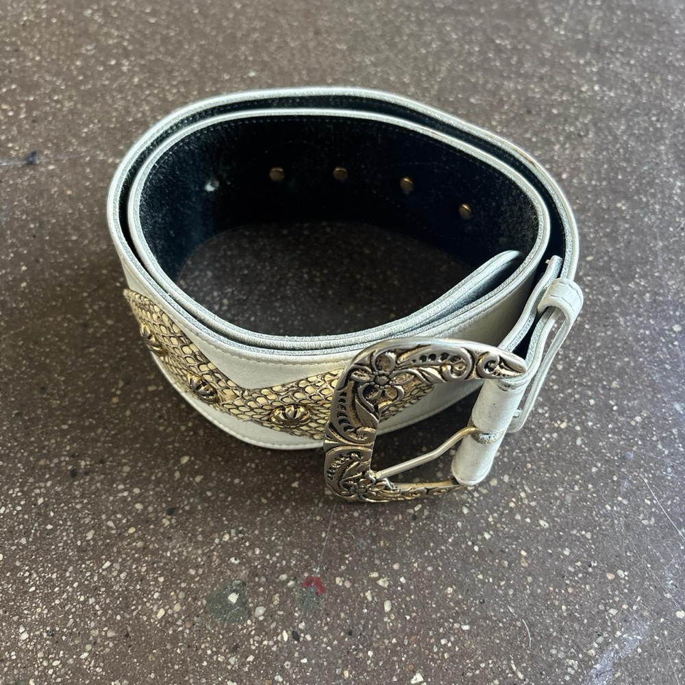 Elegant Gold and Cream Men's Belt